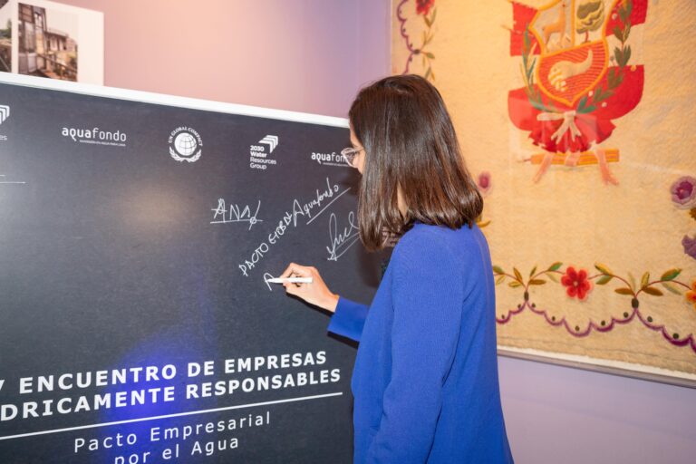 Aquafondo_prev25-min-768x512